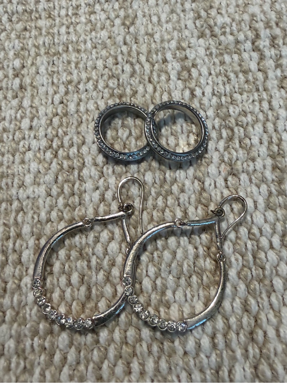 Source Unknown Silver-Tone Hoop Earrings with Clear Crystals